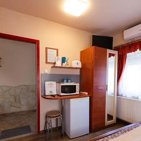 Erika Vendeghaz Guest house