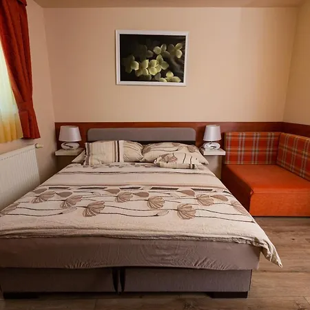 Guest house Erika Vendeghaz Eger