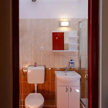 Erika Vendeghaz Guest house 2*
