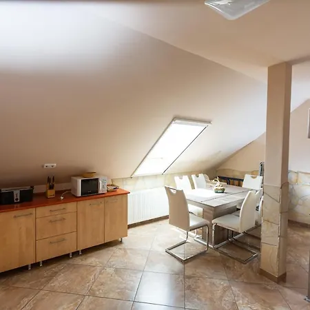 Erika Vendeghaz Guest house