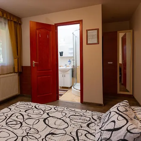 Erika Vendeghaz Guest house 2*